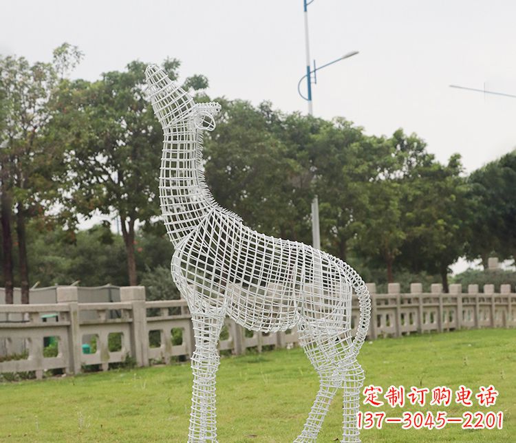 南京不锈钢园林镂空长颈鹿雕塑
