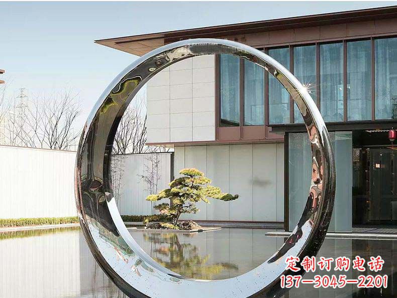 南京不锈钢月亮雕塑精美绝伦
