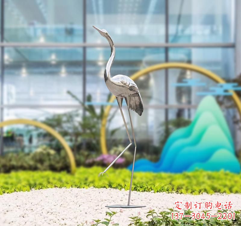 南京不锈钢展翅仙鹤雕塑
