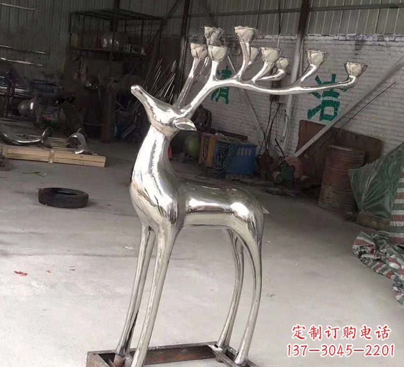 南京精美梅花鹿雕塑——点亮不锈钢烛台