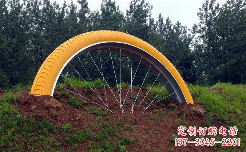 南京不锈钢自行车雕塑——景观美化的象征