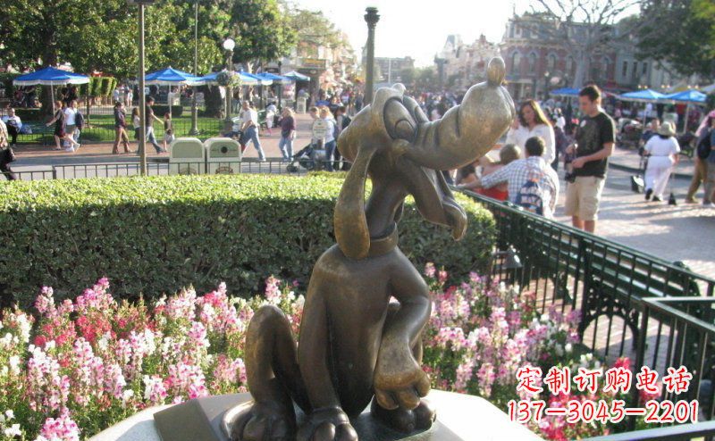 南京动物铜雕精美而细致