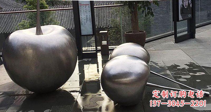 南京步行街不锈钢樱桃景观雕塑
