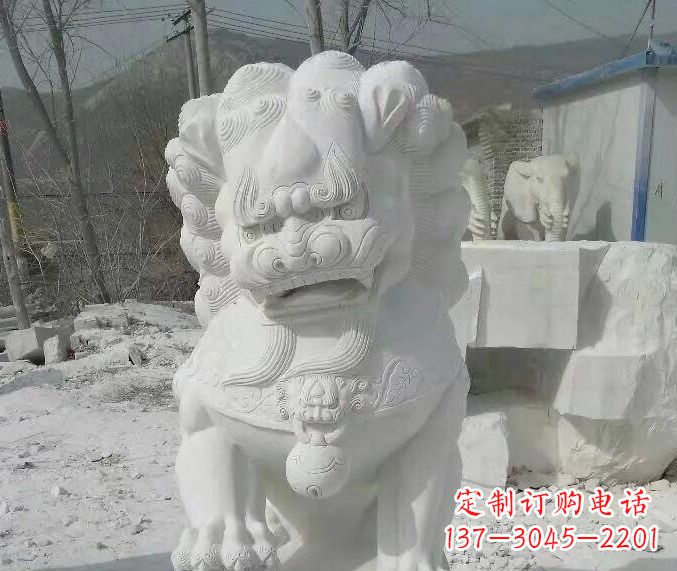 南京狮子雕塑踩绣球石狮子寺庙的独特景观