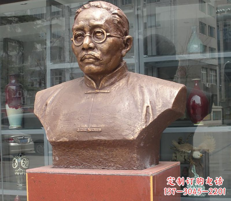 南京蔡元培雕塑传承睿智的象征