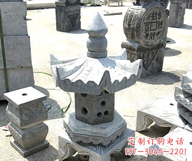 南京美丽的草坪大理石雕塑石灯