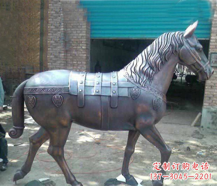 南京马铜雕塑传递草原动物的非凡魅力