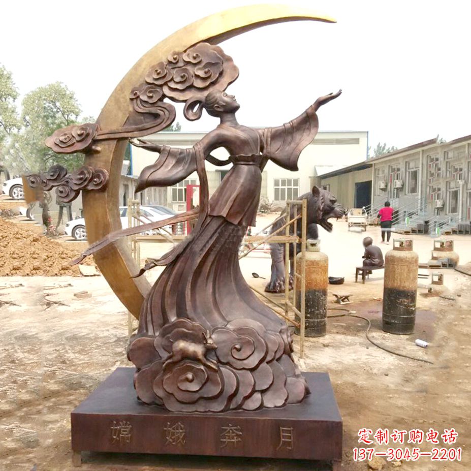 南京绚丽嫦娥-神话中的上古美女雕像