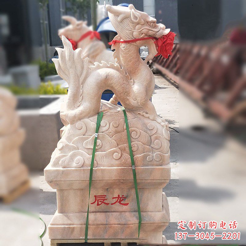 南京龙雕塑融合古典与现代