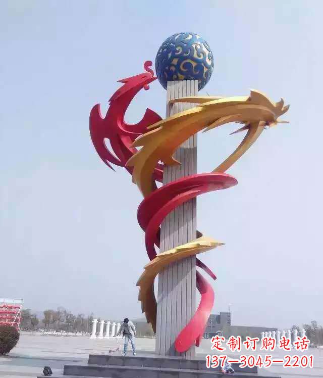 南京城市不锈钢龙柱景观雕塑
