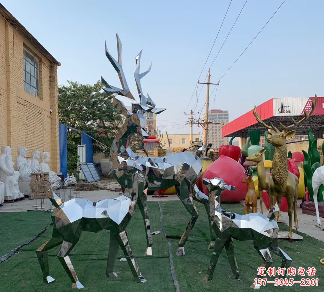 南京梅花鹿雕塑一种独特的城市装饰