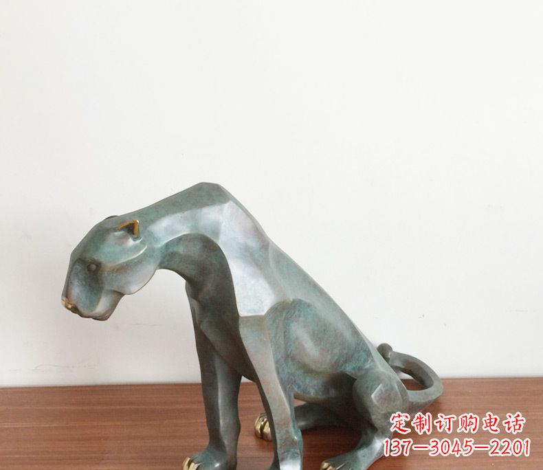 南京抽象豹子动物铜雕