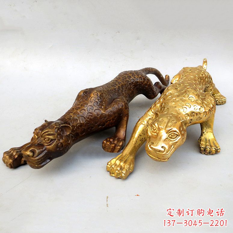南京纯铜金钱豹雕塑——完美结合精美工艺与珍贵文化