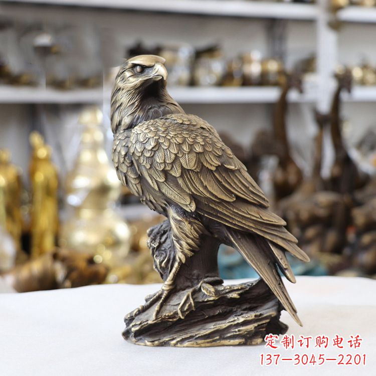 南京纯铜老鹰雕塑传承自然之美
