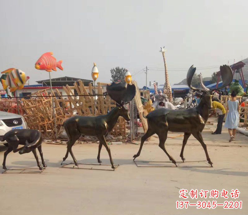 南京大角鹿群的铜雕美丽的艺术精品