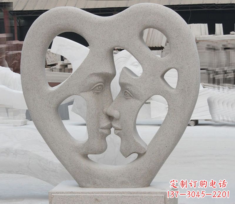 南京情侣石雕,浪漫绽放