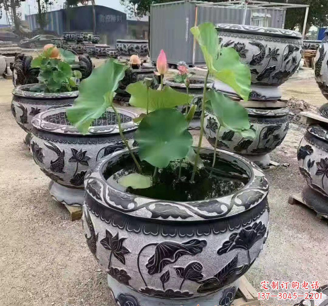 南京精美大理石鱼缸雕塑
