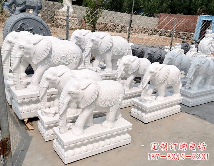 南京集古典艺术与新颖造型于一身的大象石雕