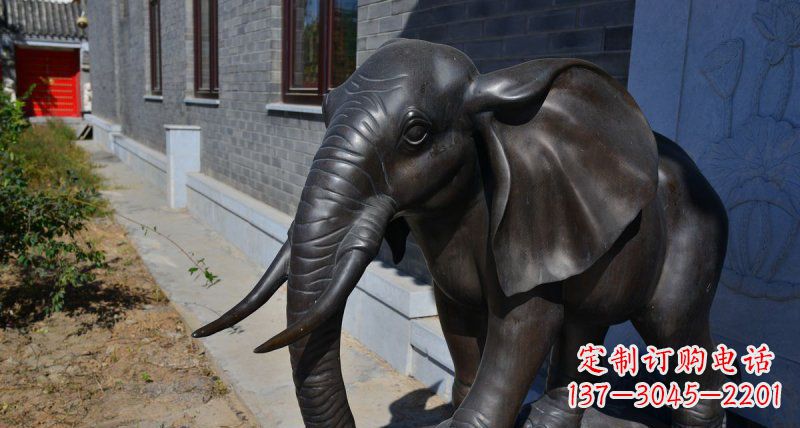 南京优雅大象铜雕
