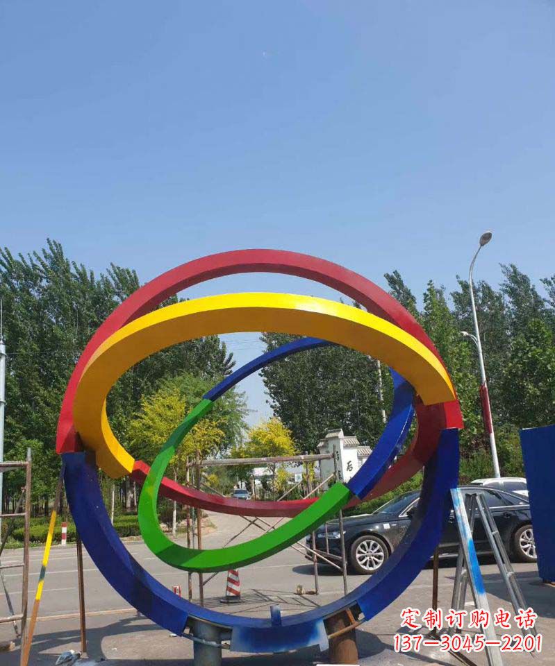 南京大型不锈钢广场圆环景观雕塑