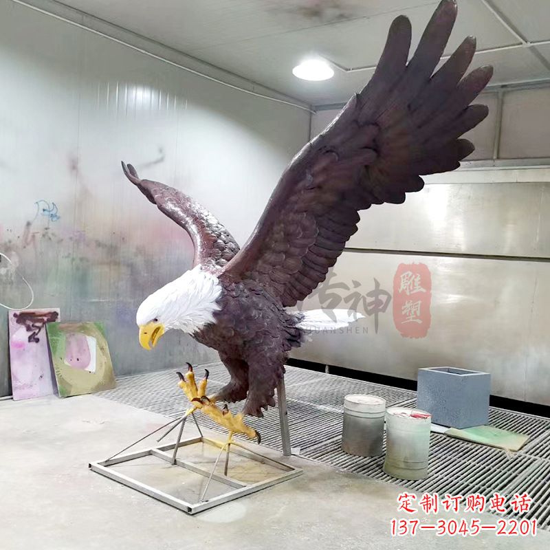 南京大型老鹰雕塑玻璃钢仿真雕塑