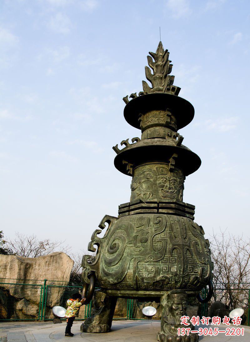 南京大型三足香炉寺庙铜雕