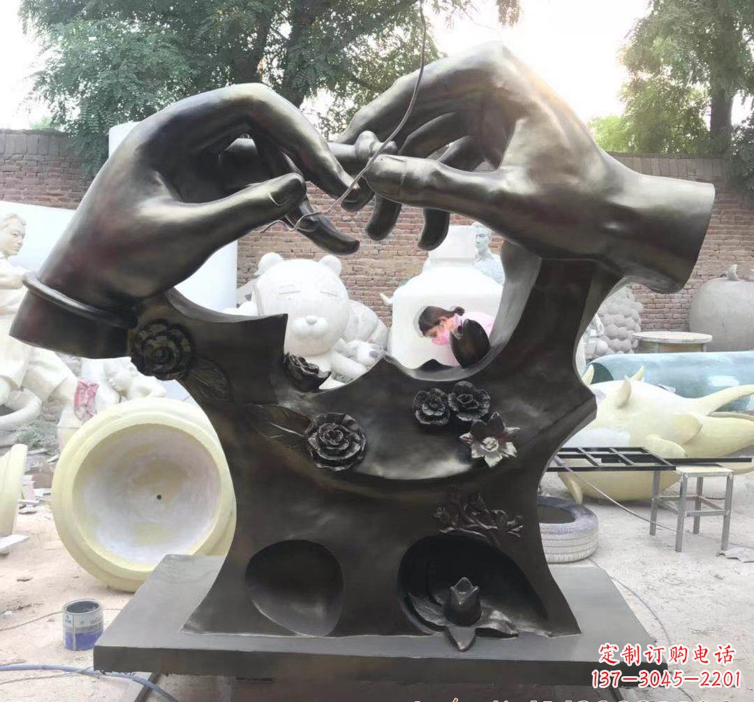 南京精美铜戒指雕塑