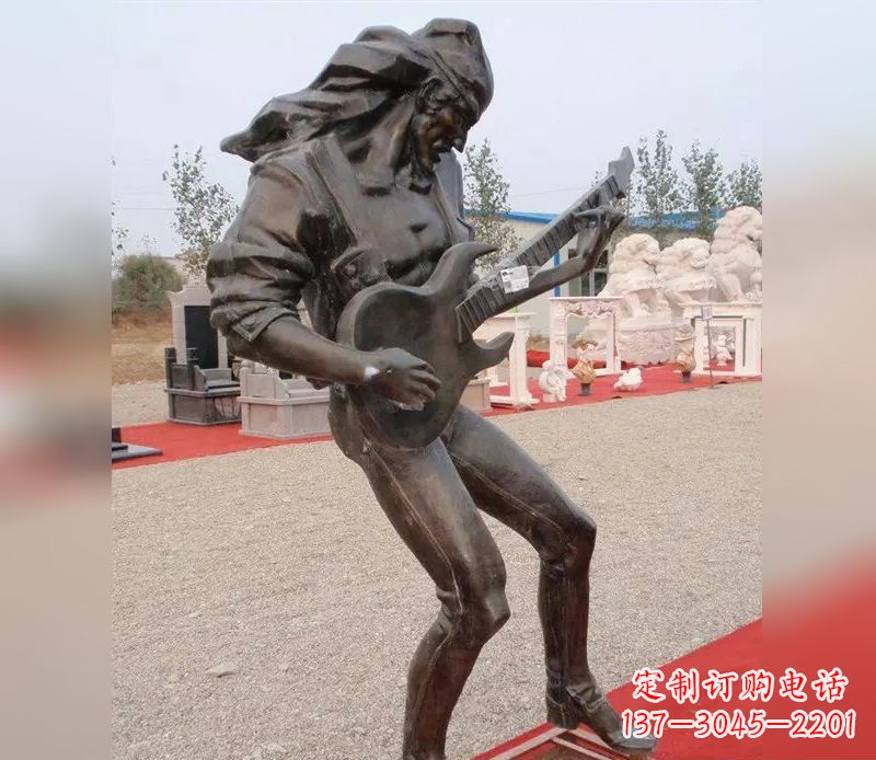 南京弹吉他广场小品人物铜雕