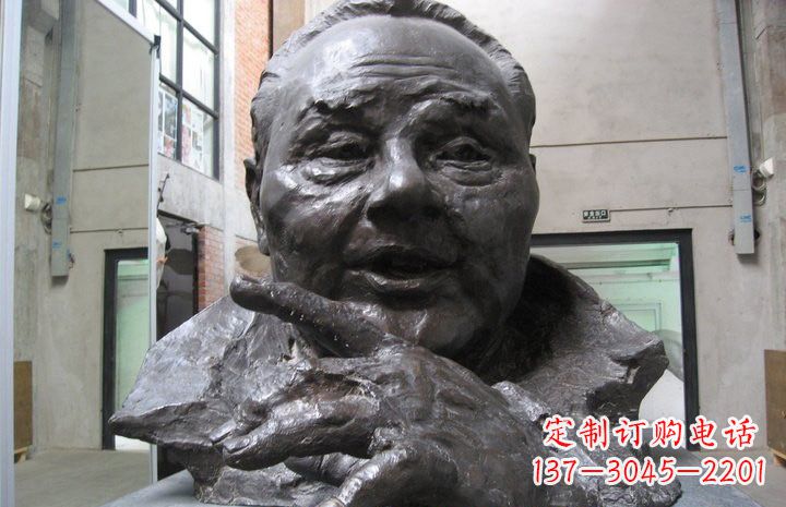 南京邓小平头像铜雕