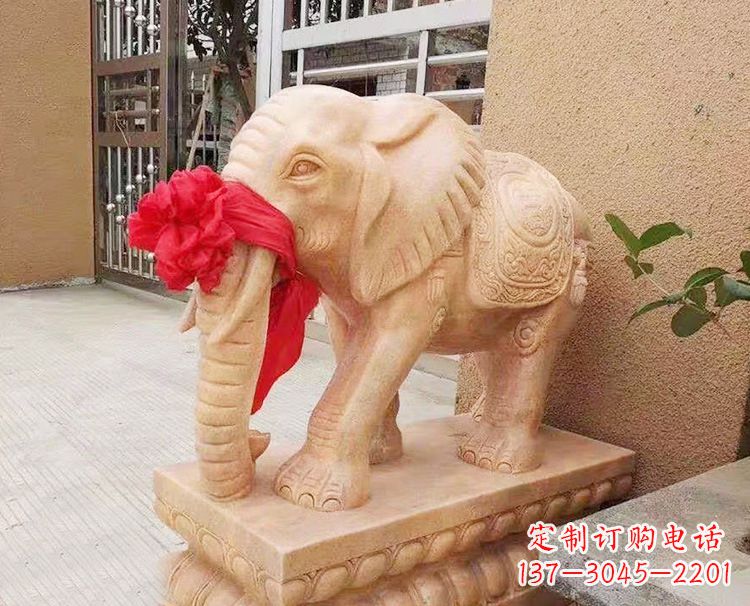 南京精心雕刻大象石雕