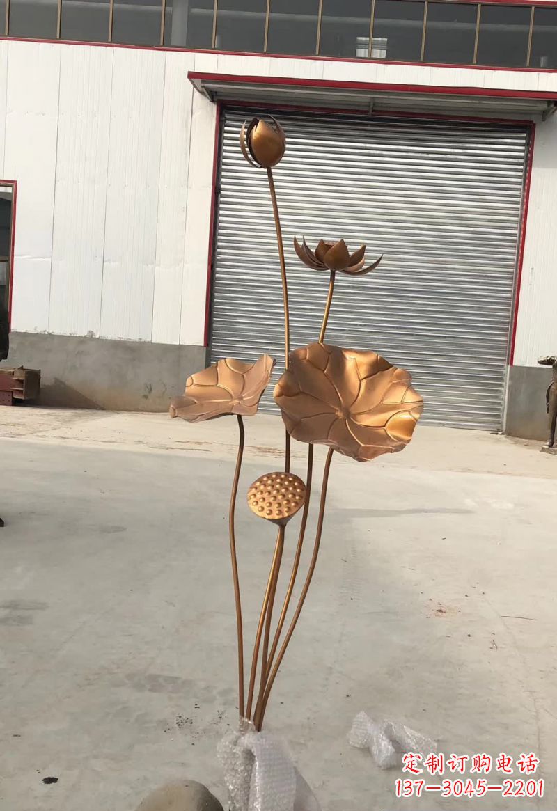 南京锻铜荷花雕塑112