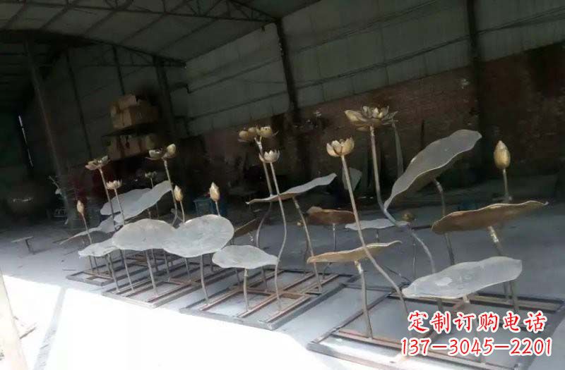 南京精美锻铜荷花荷叶雕塑