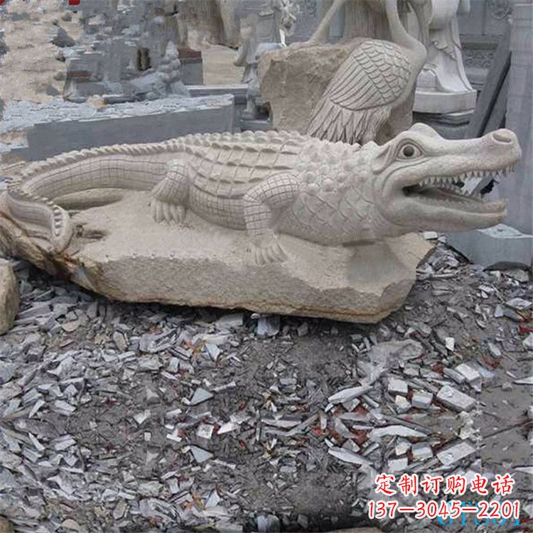 南京鳄鱼黄沙岩动物石雕