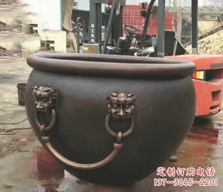南京非凡形态的铜雕狮子头水缸