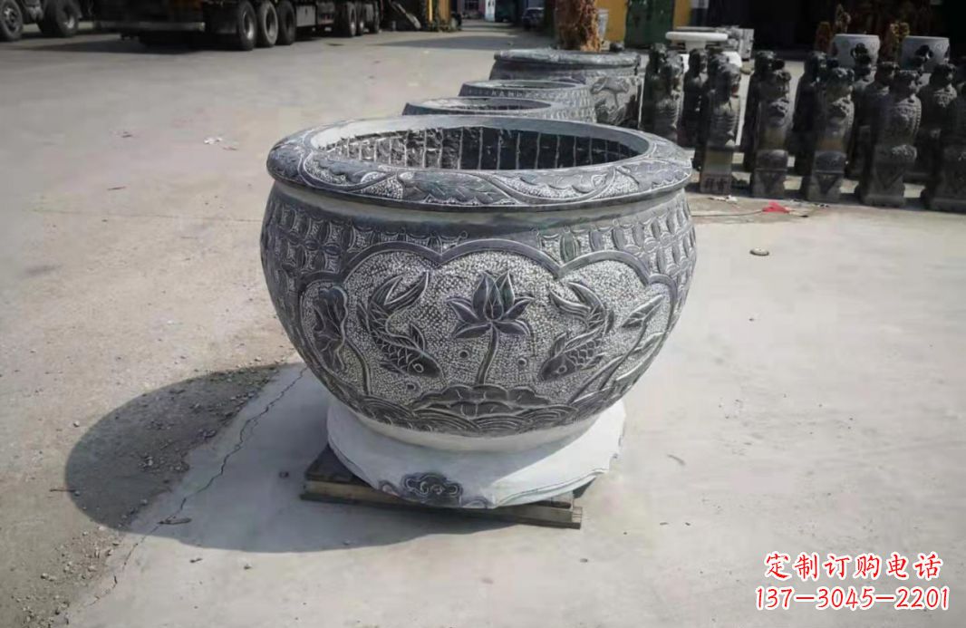 南京仿古石水缸荷花鲤鱼石雕