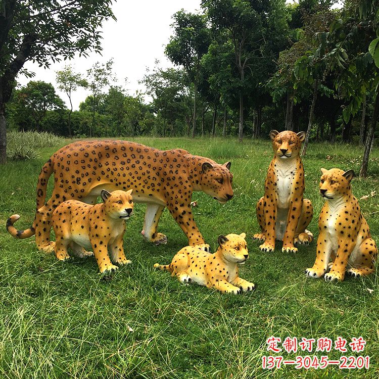 南京精美玻璃钢豹子雕塑