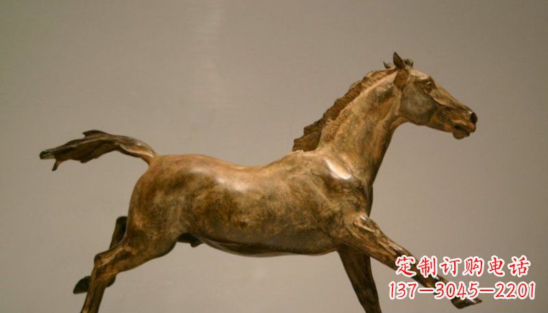 南京铜雕动物奔跑马