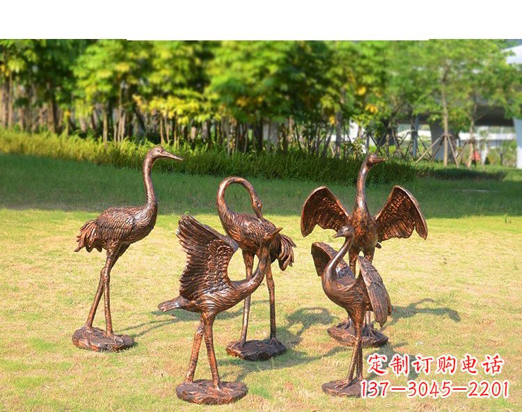 南京仿铜钢玻璃摇头仙鹤雕塑