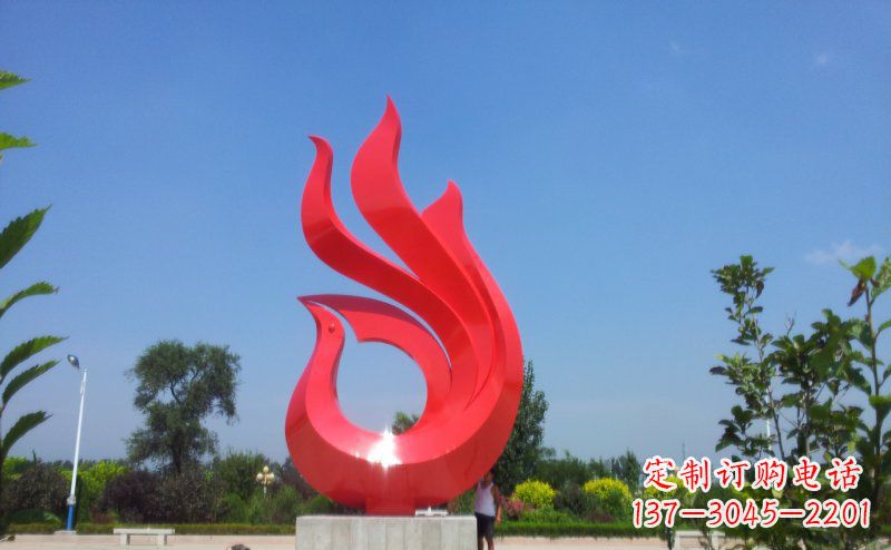 南京艺术荟萃的凤凰雕塑