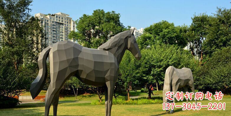 南京公园不锈钢抽象马动物雕塑 (3)