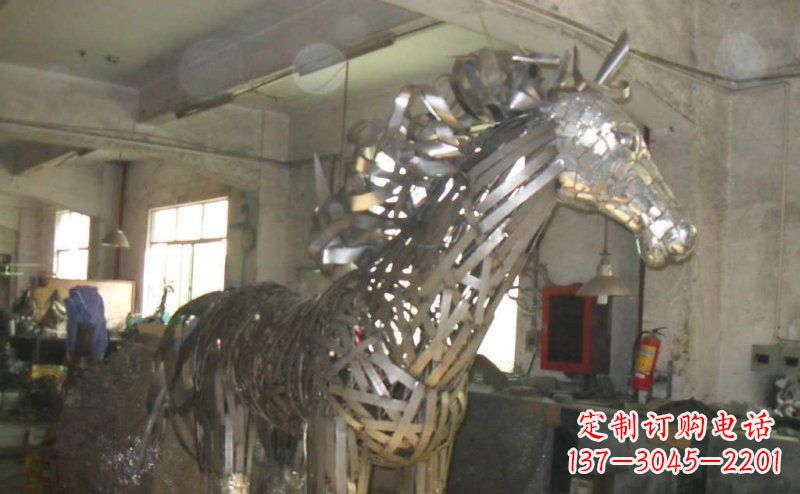 南京不锈钢抽象马动物雕塑