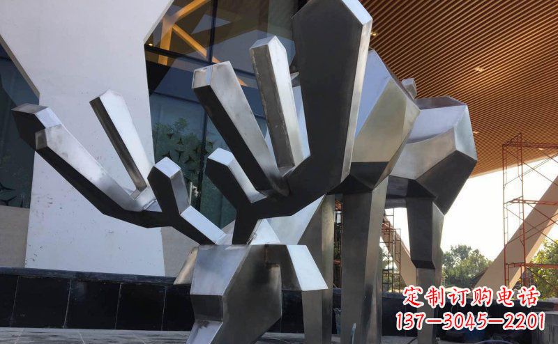 南京聚体雕塑抽象几何驯鹿
