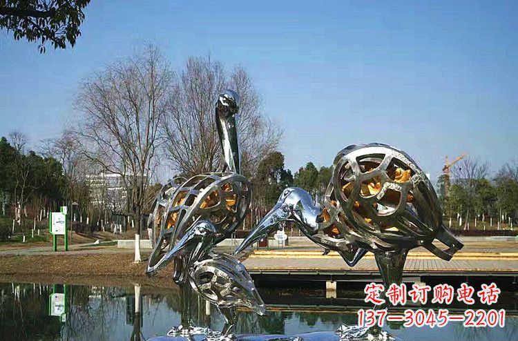 南京手工制作的可爱丹顶鹤雕塑