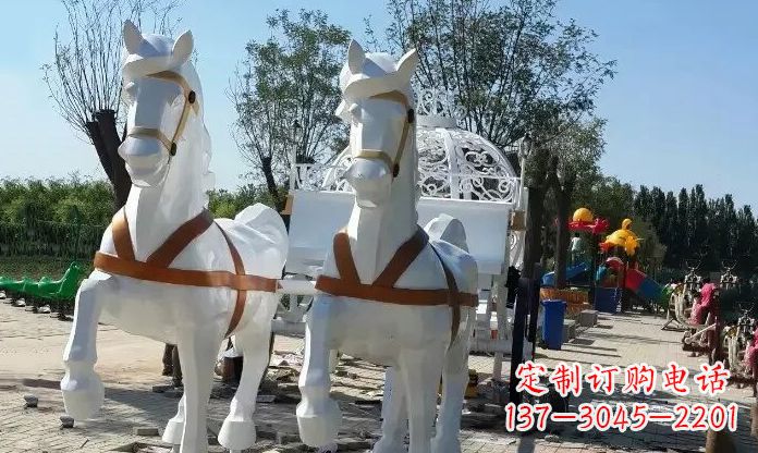 南京优雅迷人的不锈钢马车雕塑