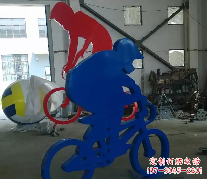 南京公园不锈钢骑自行车运动人物雕塑