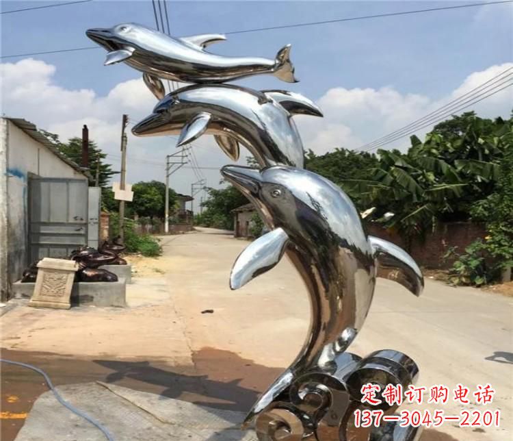 南京冲浪海豚不锈钢雕塑