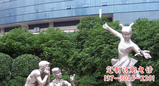 南京优质不锈钢学生人物雕塑
