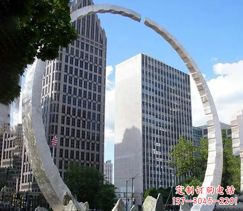 南京公园不锈钢圆环景观雕塑