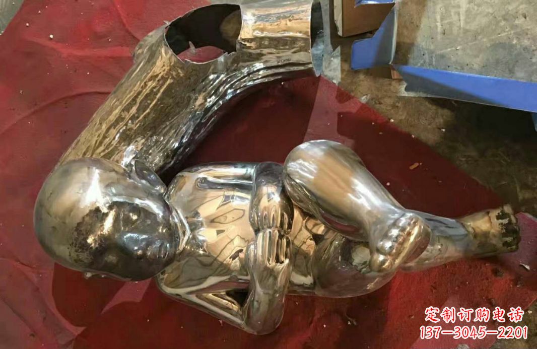 南京风格时尚可爱的不锈钢儿童雕塑