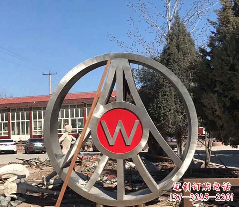 南京精美的不锈钢圆球字母景观雕塑